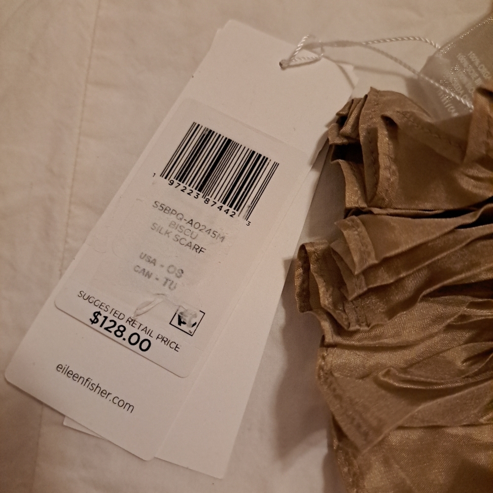 NWT Eileen Fisher Scrunch Silk Scarf In Biscu Beige - Picture 2 of 4